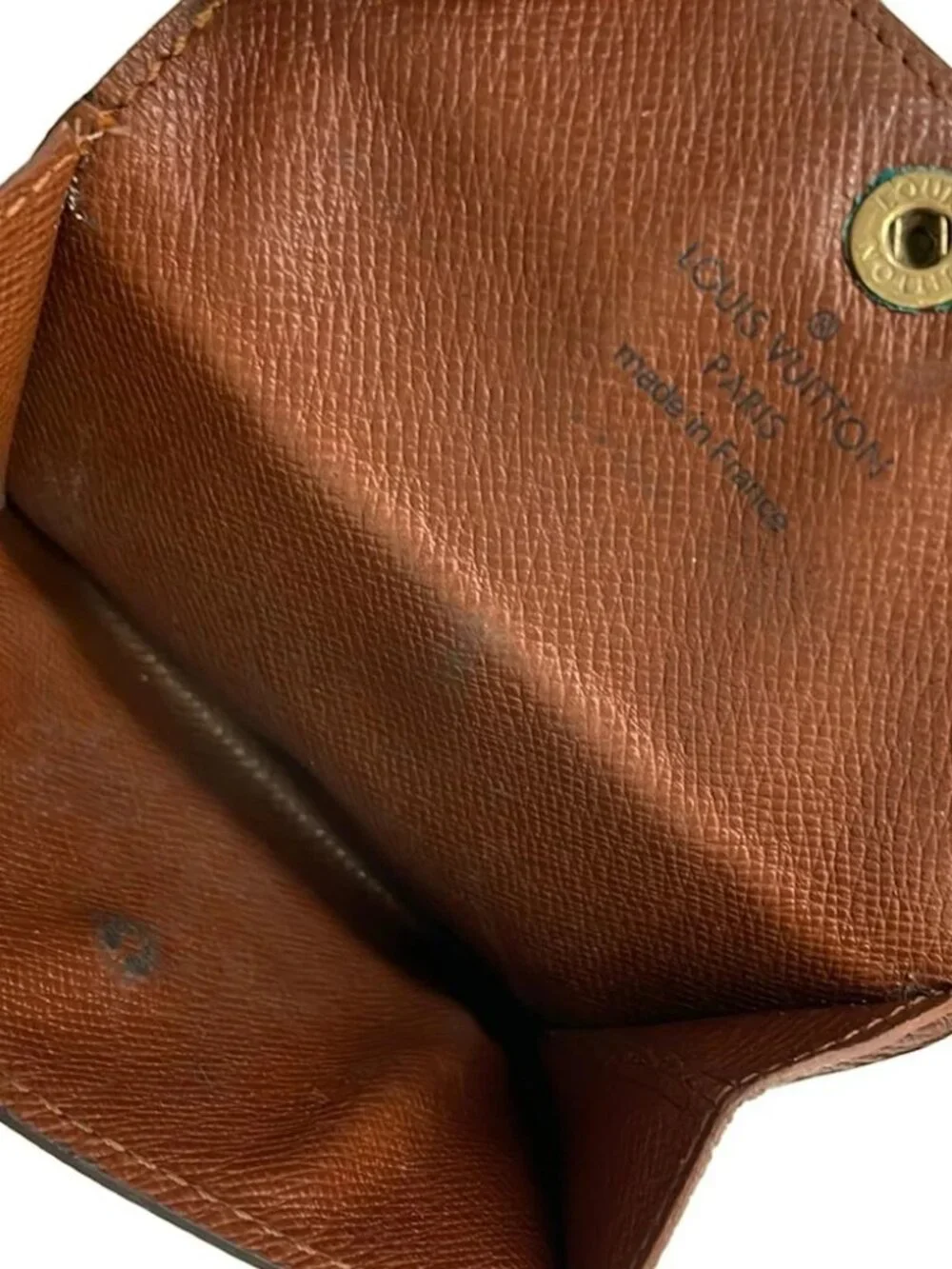 Louis Vuitton accessories	none note	